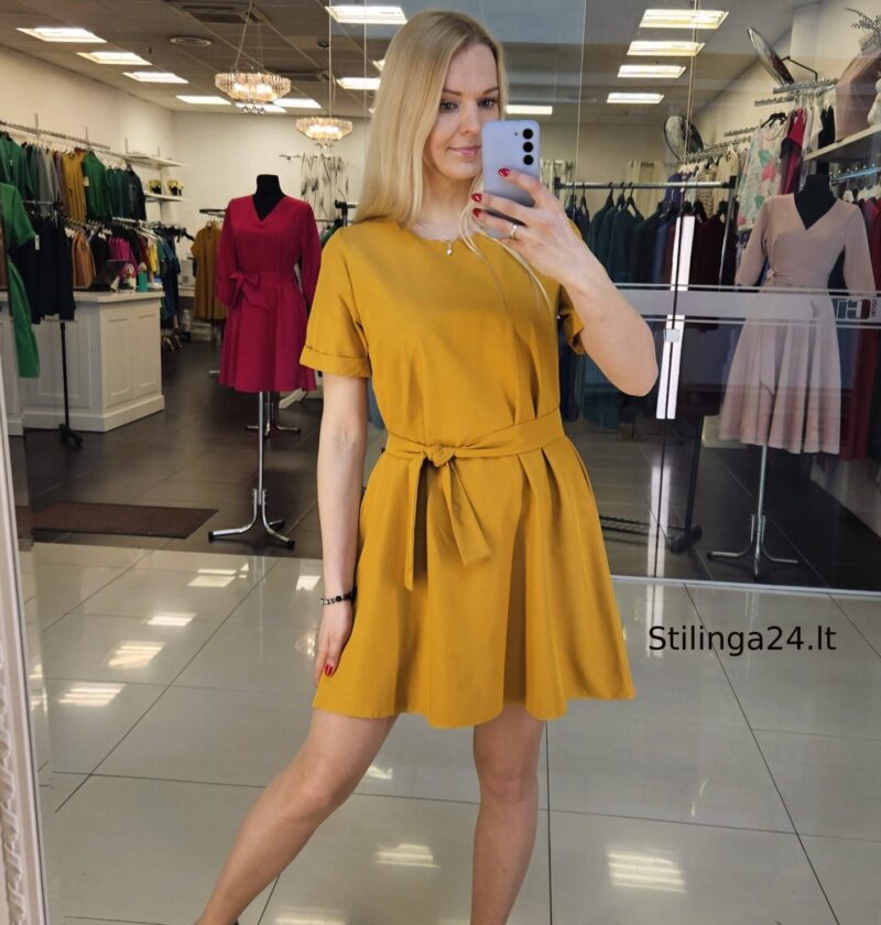 Varpelio formos suknelė su dirželiu, mini ilgio. Geltonos spalvos