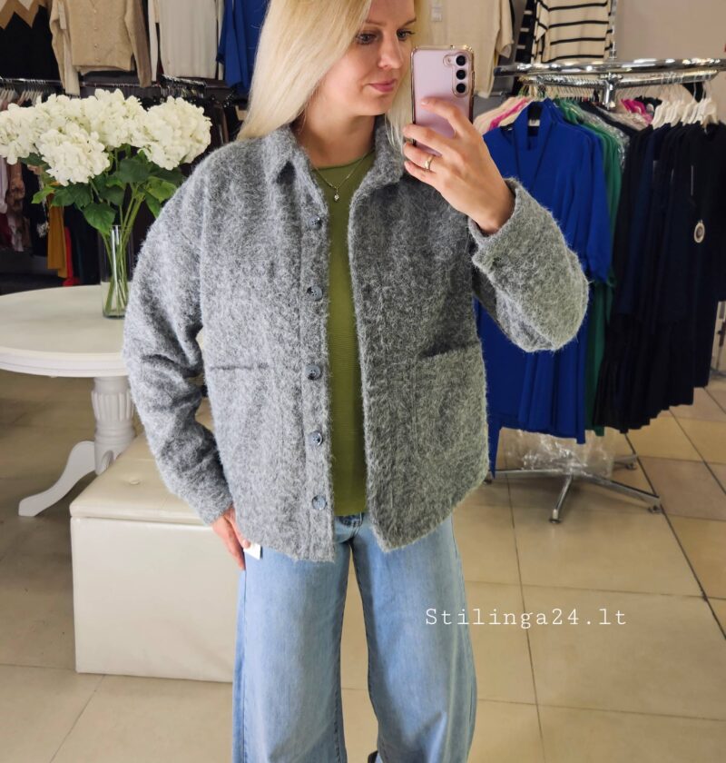 Švarkelis, megztinukas su sagomis. Pilkos spalvos