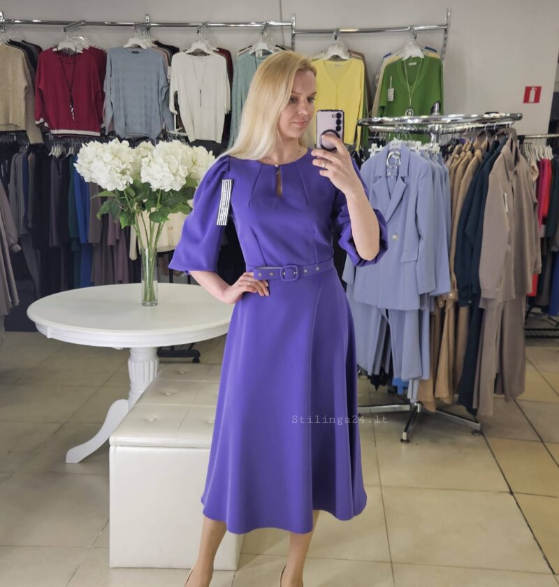 Puošni, liemenuota, klasikinė suknelė, su dirželiu. Alyvinės spalvos, midi ilgis